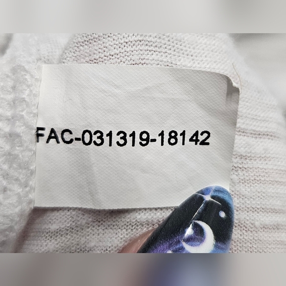 0032 Disney Mickey Mouse 28 Graphic Tee Short Sleeve Black White Size Small - Picture 7 of 11